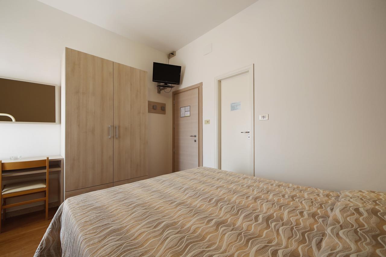 Hotel Susanna ริมินี ห้อง รูปภาพ