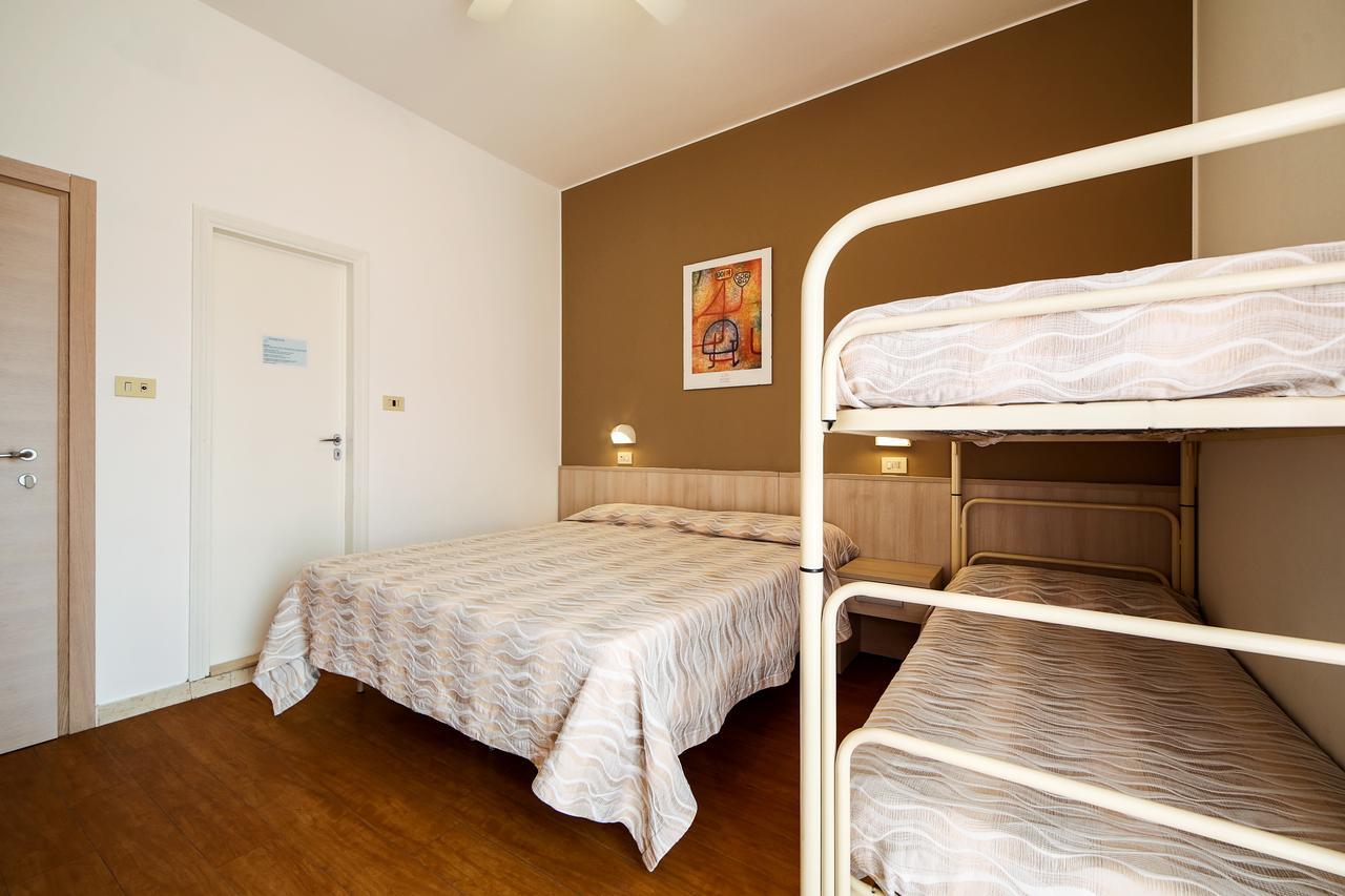 Hotel Susanna ริมินี ภายนอก รูปภาพ