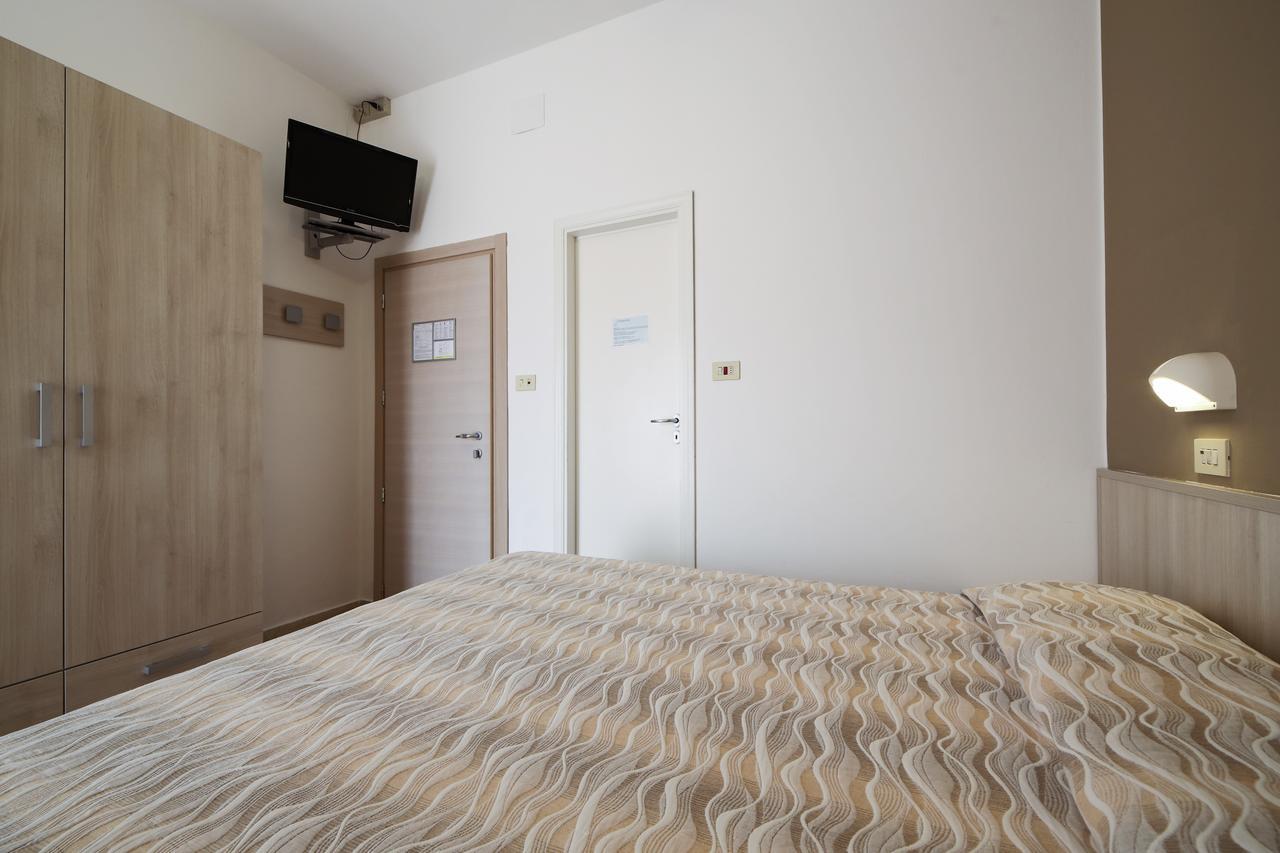 Hotel Susanna ริมินี ห้อง รูปภาพ