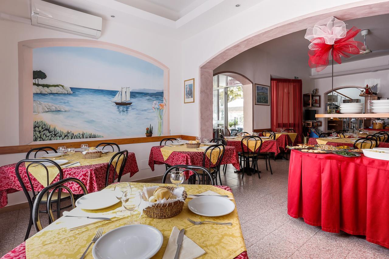 Hotel Susanna ริมินี ภายนอก รูปภาพ
